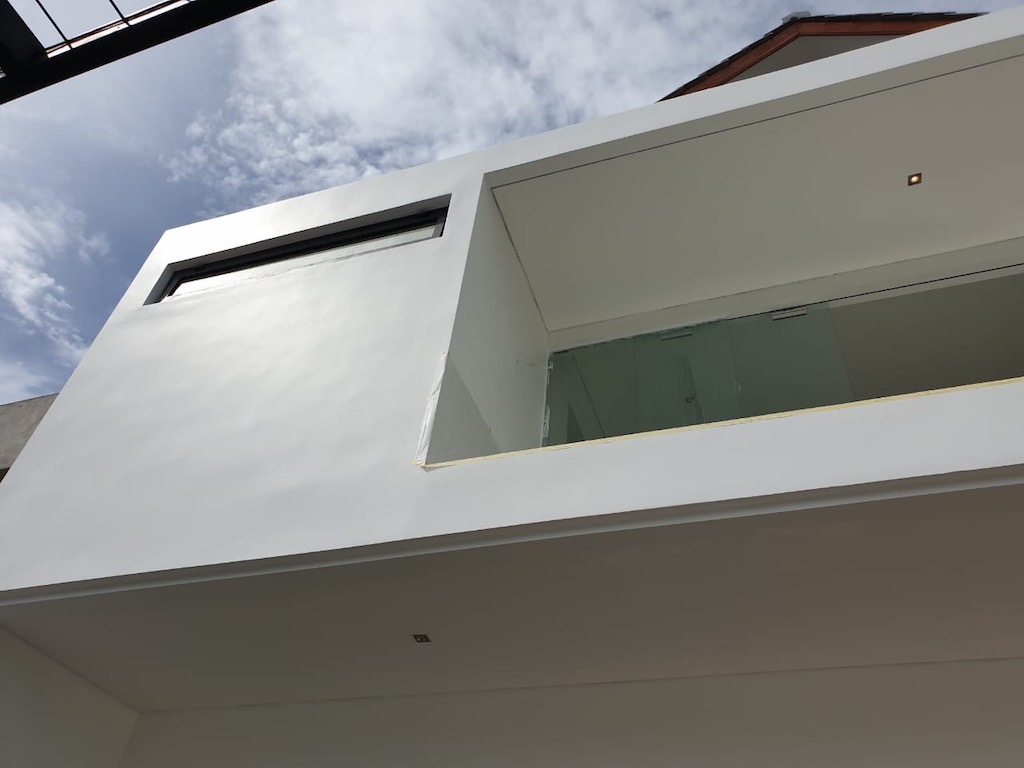 Villa T