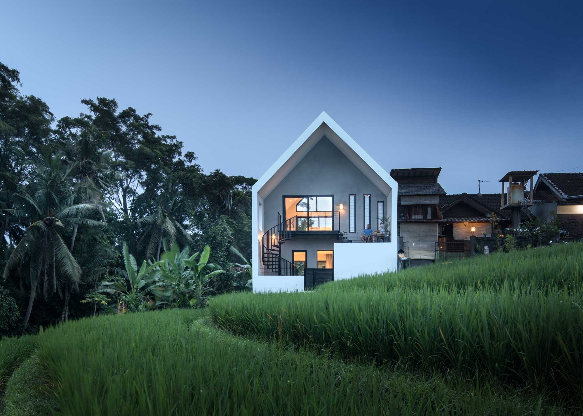 villa-rice-field-view-night